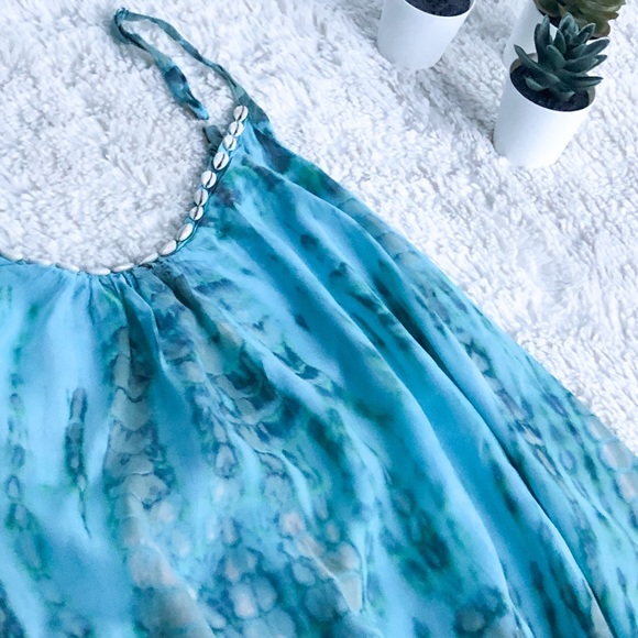 Summer top - Picture 1 of 2